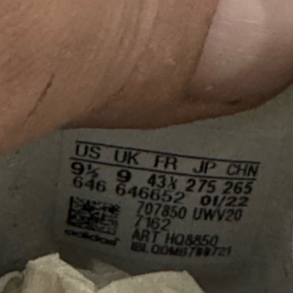 Gently used Gucci X Adidas Gazelle, with GG monogram. - Picture 4 of 6